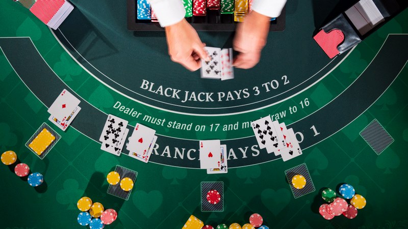 Quy tắc chơi Blackjack khá đơn giản nên được yêu thích rộng rãi